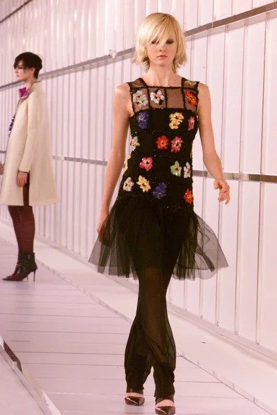 Look 80